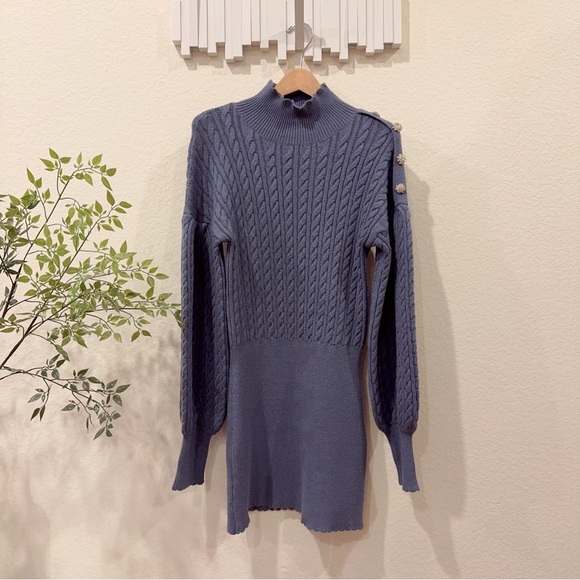 En Saison Bettany Mini Cable Knit Sweater Dress in Blue NWT Size Small - Picture 4 of 7